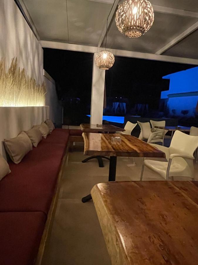 Oasis Club Apartamento Kávos